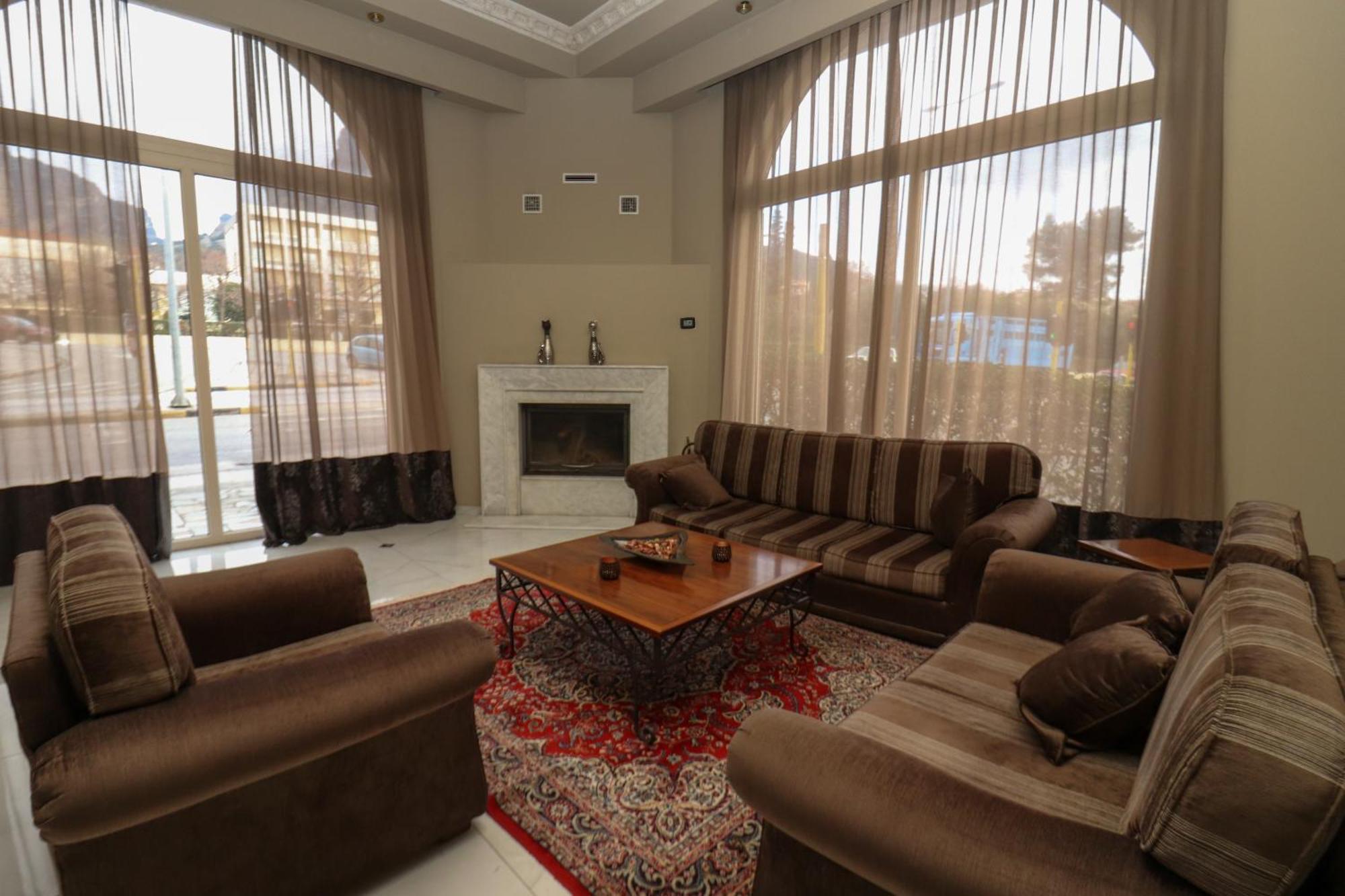 Hotel Orfeas กาลัมปากา ภายนอก รูปภาพ