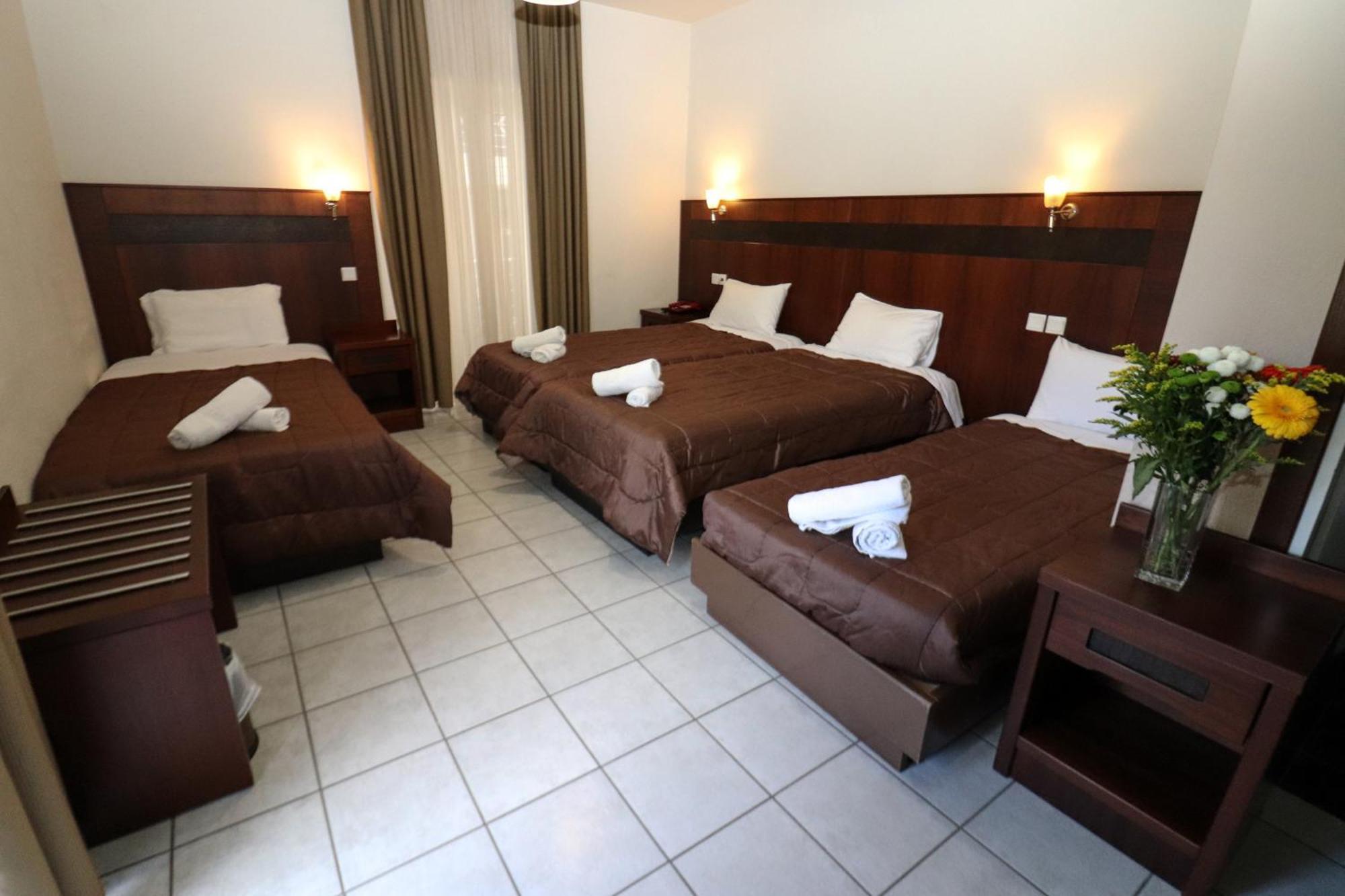 Hotel Orfeas กาลัมปากา ภายนอก รูปภาพ