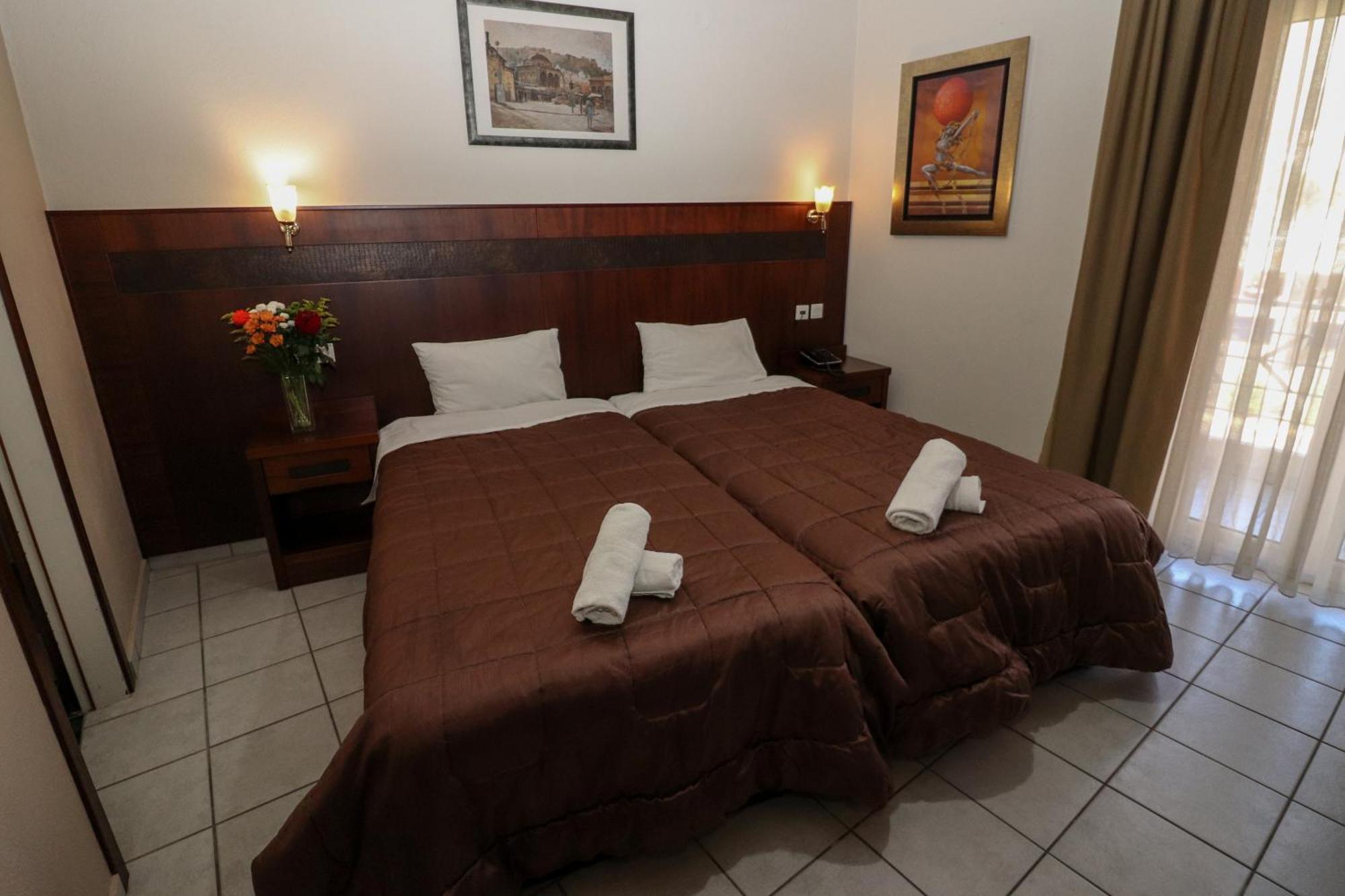 Hotel Orfeas กาลัมปากา ภายนอก รูปภาพ