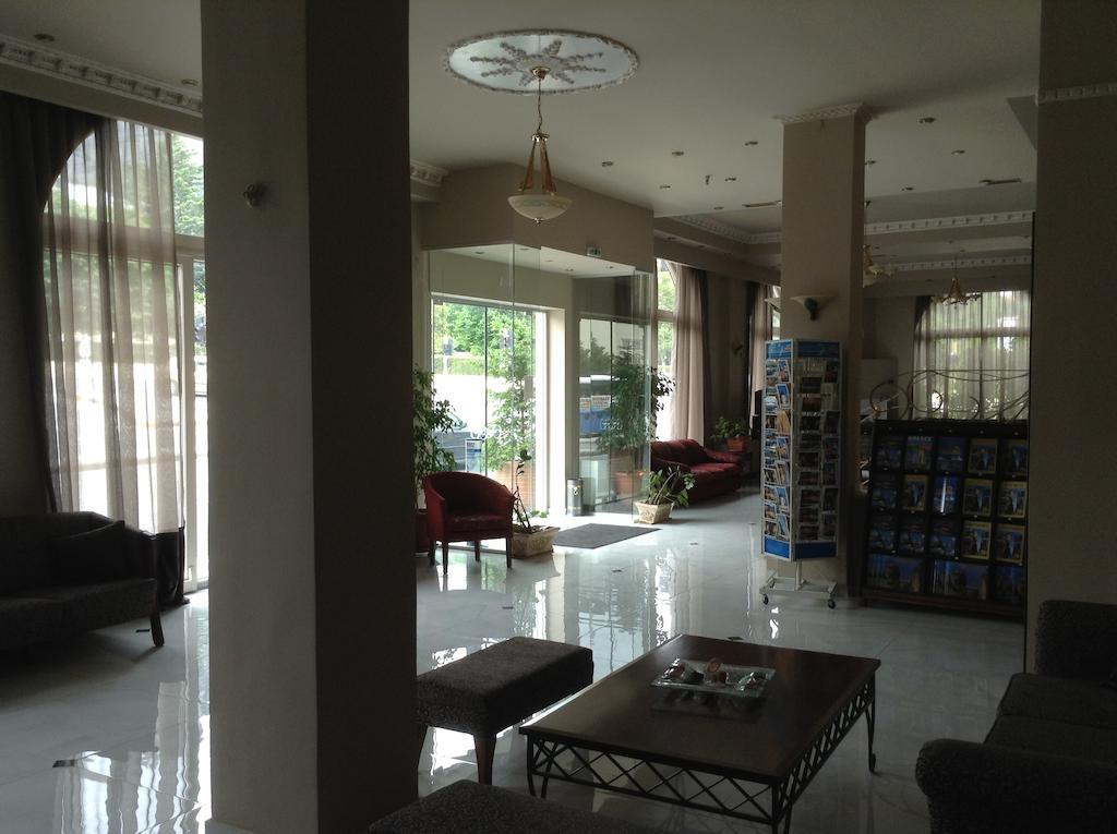 Hotel Orfeas กาลัมปากา ภายนอก รูปภาพ
