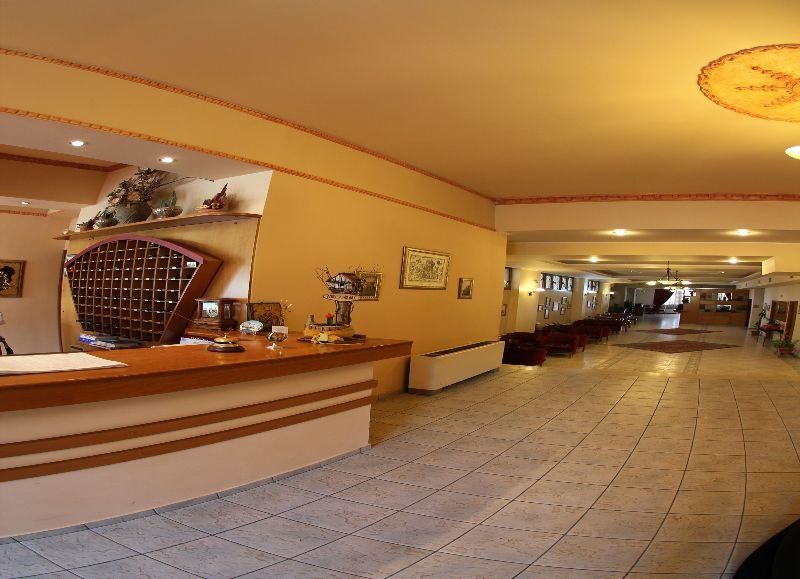 Hotel Orfeas กาลัมปากา ภายนอก รูปภาพ