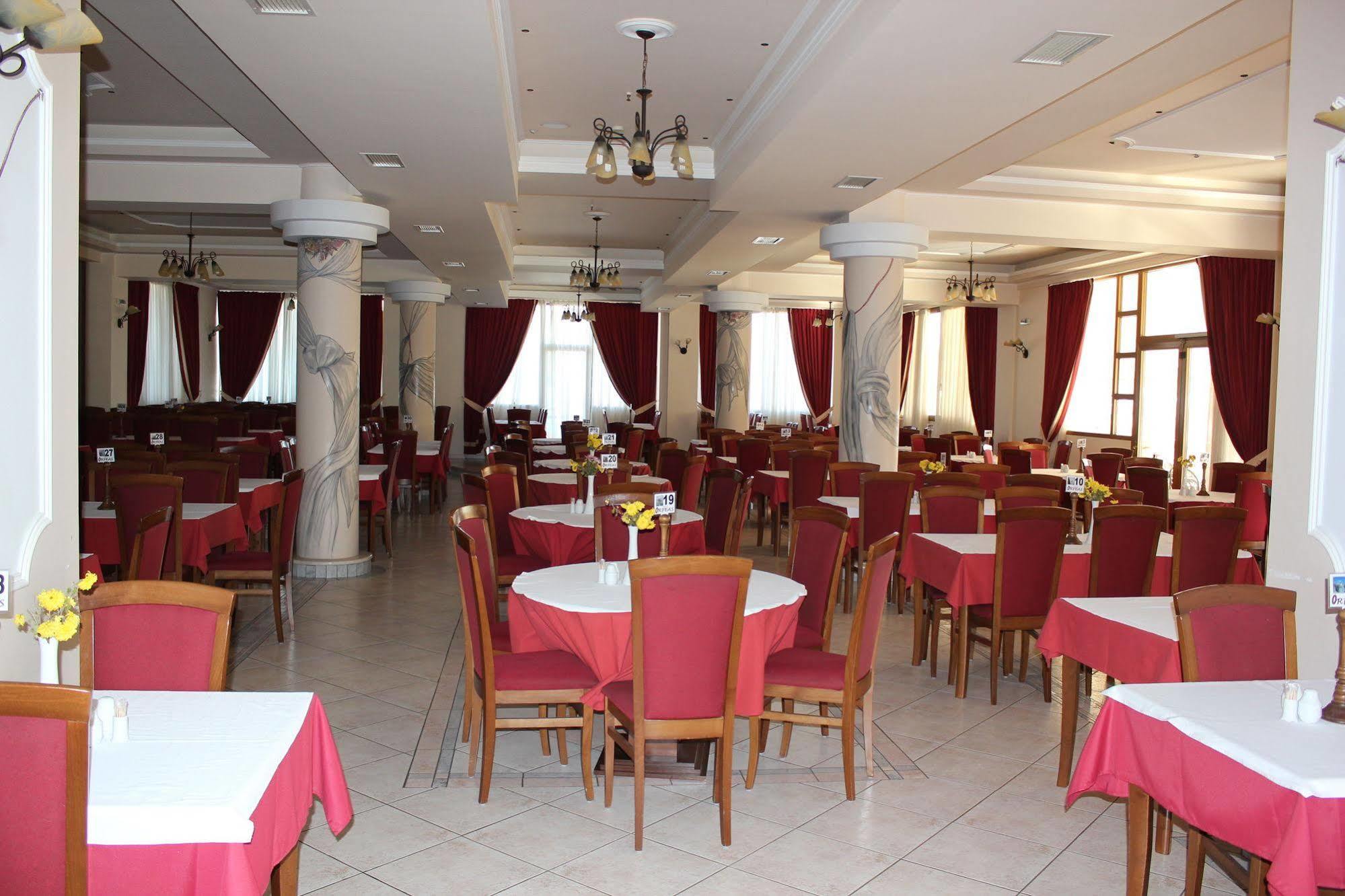 Hotel Orfeas กาลัมปากา ภายนอก รูปภาพ