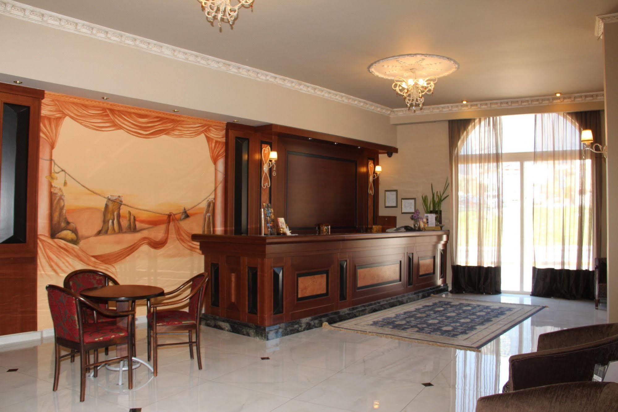 Hotel Orfeas กาลัมปากา ภายนอก รูปภาพ