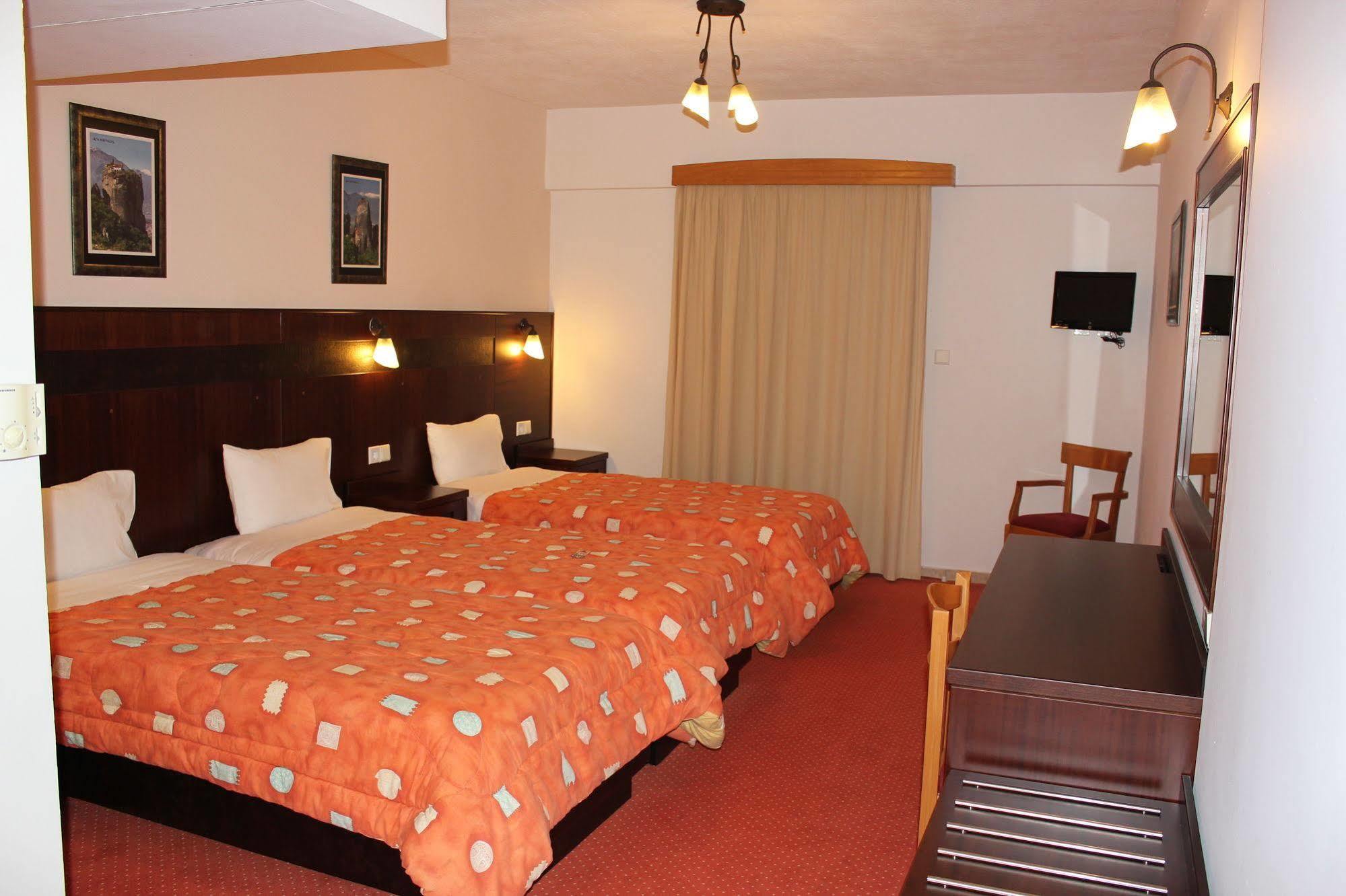 Hotel Orfeas กาลัมปากา ภายนอก รูปภาพ