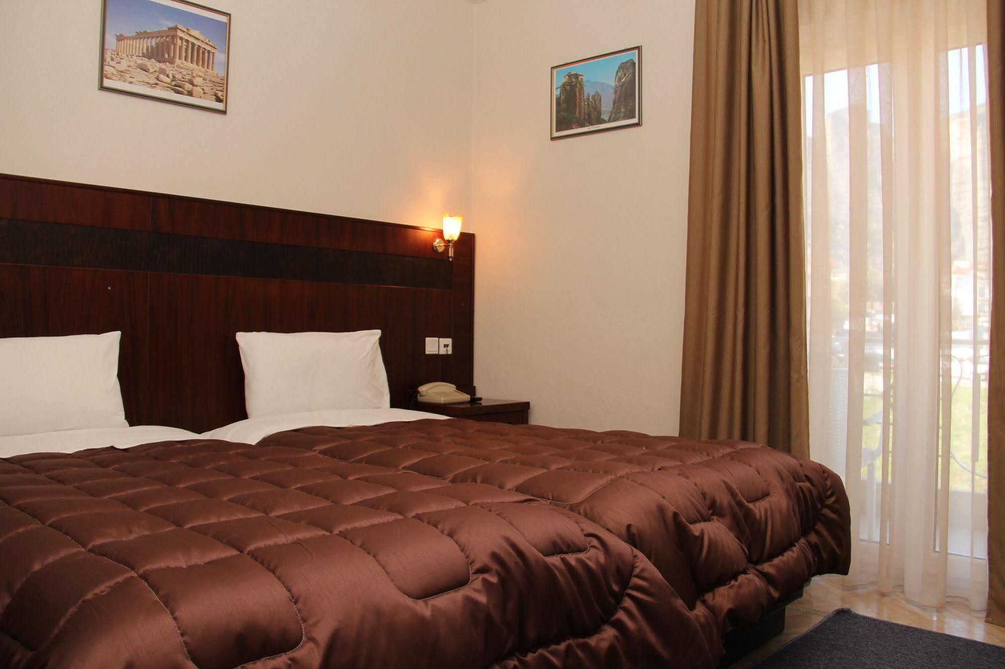 Hotel Orfeas กาลัมปากา ภายนอก รูปภาพ