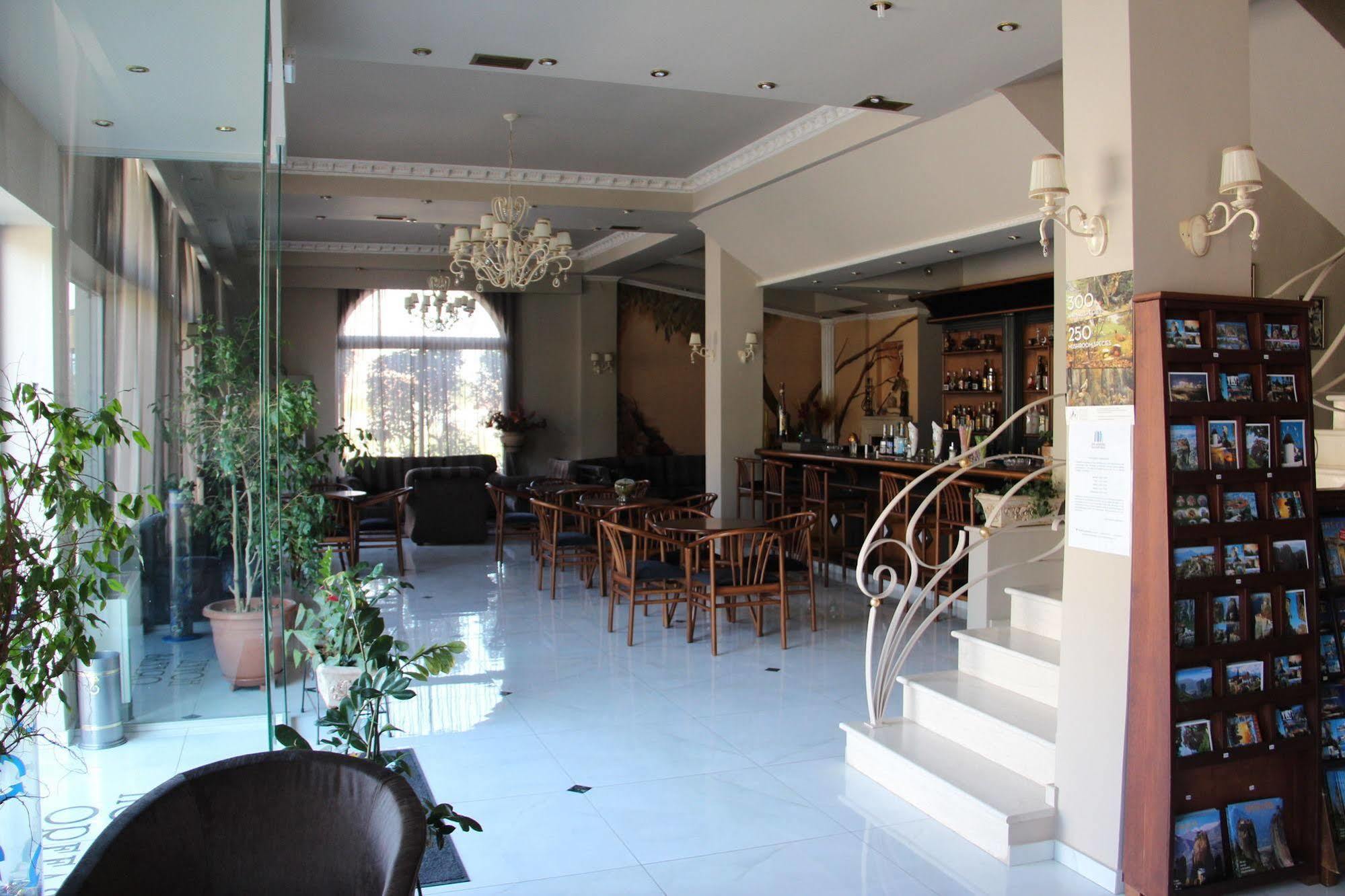 Hotel Orfeas กาลัมปากา ภายนอก รูปภาพ
